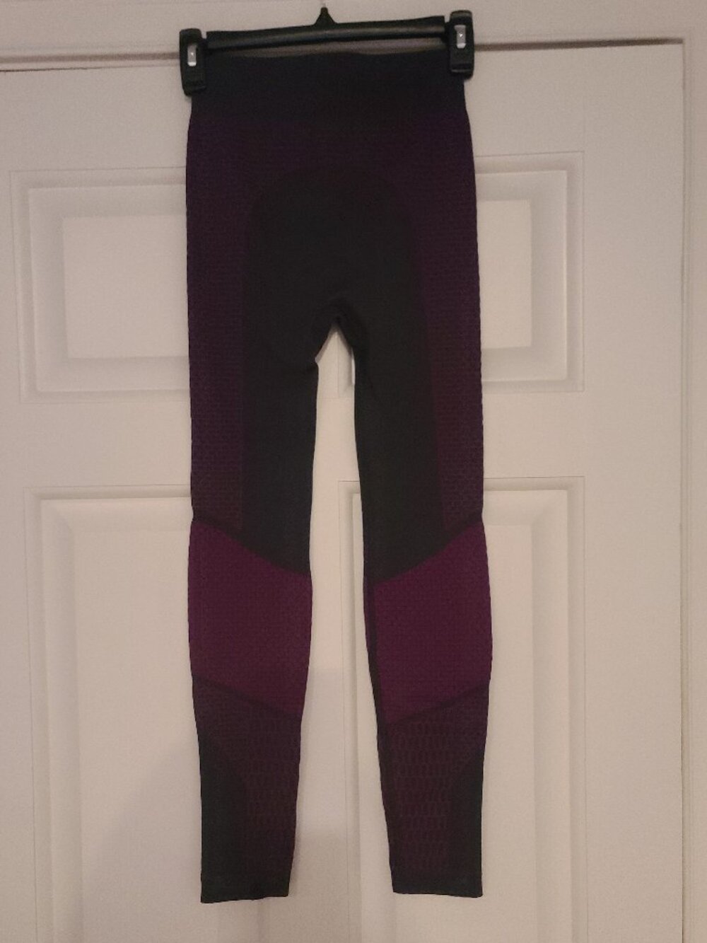 Lululemon Women's Sz 6 Leggings Ankle Length Activewear Purple Gray Slimming